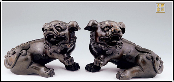銅獅子一對.jpg